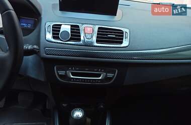 Хэтчбек Renault Megane 2010 в 