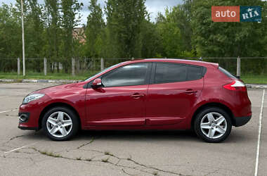 Хэтчбек Renault Megane 2014 в 
