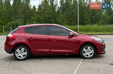 Хэтчбек Renault Megane 2014 в 