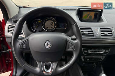Хэтчбек Renault Megane 2014 в 