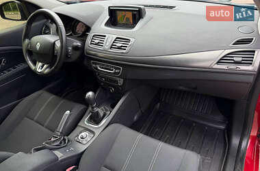 Хэтчбек Renault Megane 2014 в 
