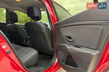 Хэтчбек Renault Megane 2014 в 