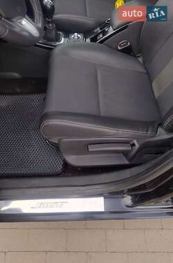 Хэтчбек Renault Megane 2012 в 