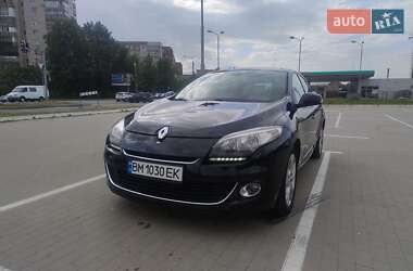 Хэтчбек Renault Megane 2012 в 