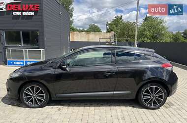 Купе Renault Megane 2010 в 