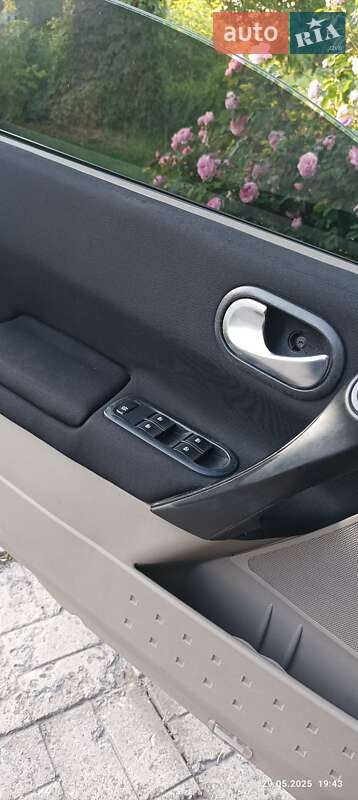 Хетчбек Renault Megane 2002 в Хоролі фото 8 Хетчбек Renault Megane 2002 в Хоролі