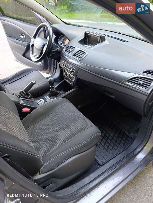 Хэтчбек Renault Megane 2013 в Бершади фото 26 Хэтчбек Renault Megane 2013 в Бершади