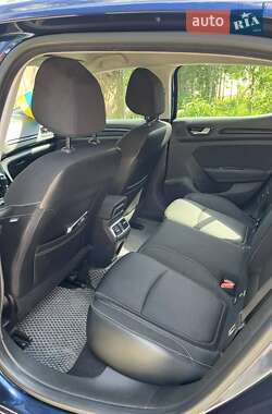 Хетчбек Renault Megane 2016 в 