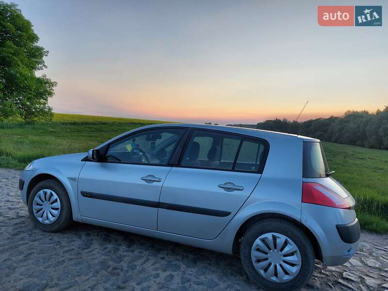 Хэтчбек Renault Megane 2005 в Литине