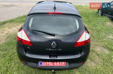 Хэтчбек Renault Megane 2010 в 