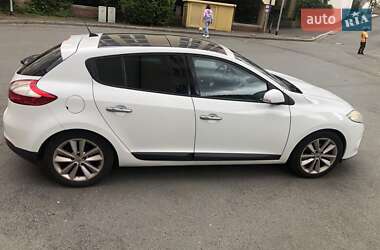 Хэтчбек Renault Megane 2010 в 