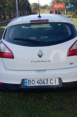 Хэтчбек Renault Megane 2013 в 
