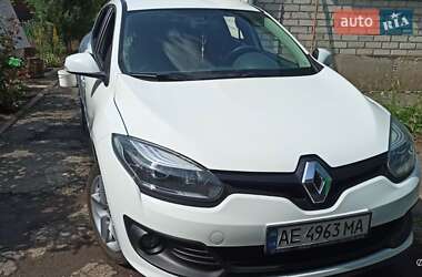 Хетчбек Renault Megane 2015 в 