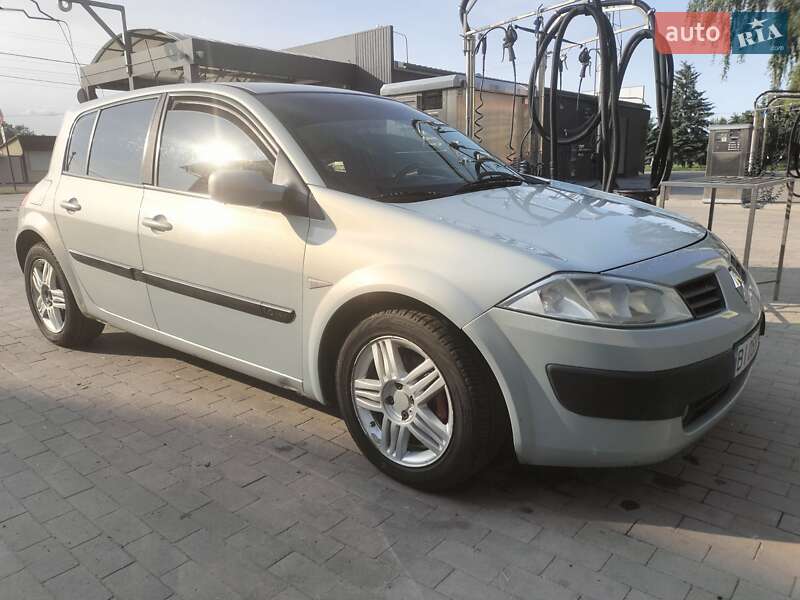 Хэтчбек Renault Megane 2003 в 