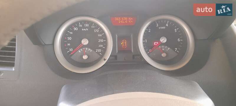 Седан Renault Megane 2004 в Славуте фото 2 Седан Renault Megane 2004 в Славуте
