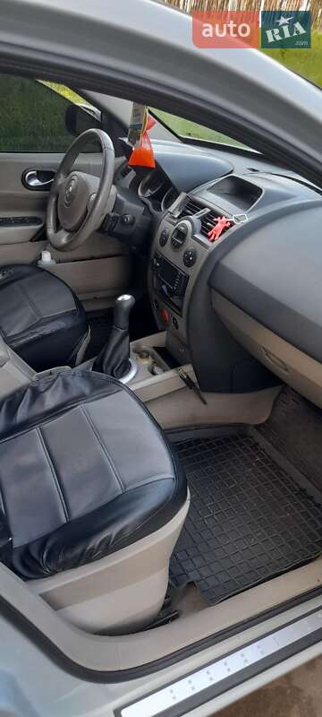 Седан Renault Megane 2004 в Славуте фото 4 Седан Renault Megane 2004 в Славуте