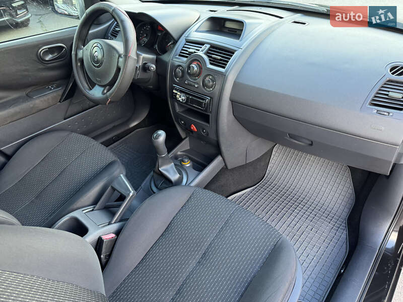Седан Renault Megane 2004 в Запоріжжі