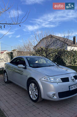 Кабриолет Renault Megane 2004 в 