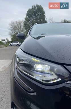 Хэтчбек Renault Megane 2016 в 