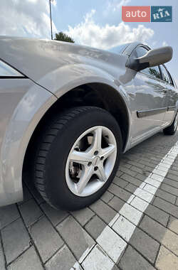 Универсал Renault Megane 2005 в 