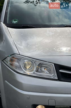 Хэтчбек Renault Megane 2008 в 