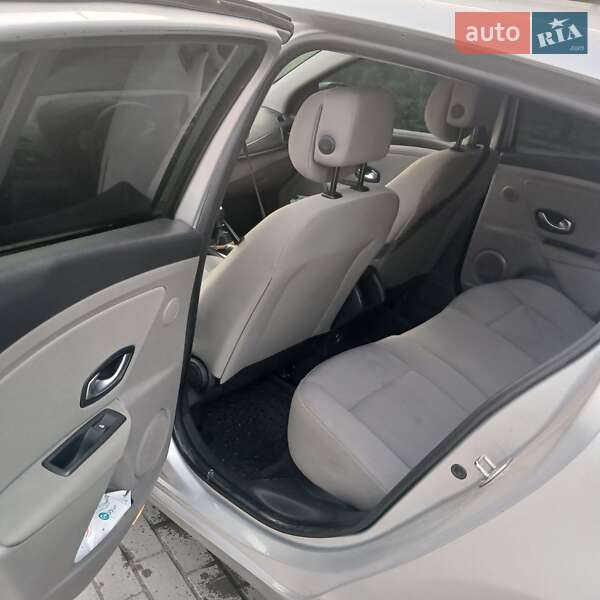 Хетчбек Renault Megane 2009 в Березному фото 6 Хетчбек Renault Megane 2009 в Березному