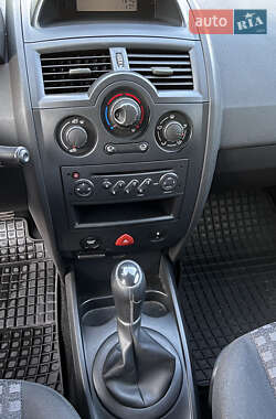 Универсал Renault Megane 2006 в 