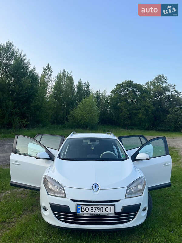 Універсал Renault Megane 2010 в Чорткові