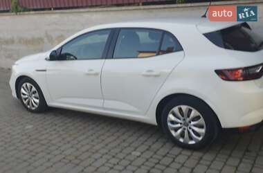 Хэтчбек Renault Megane 2018 в 
