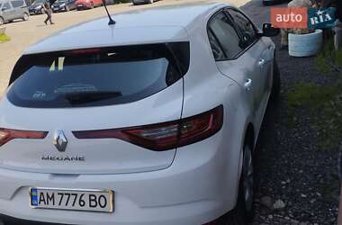 Хэтчбек Renault Megane 2018 в 