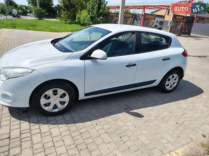 Хэтчбек Renault Megane 2011 в Умани