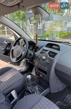 Седан Renault Megane 2006 в 