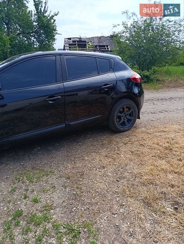 Хетчбек Renault Megane 2014 в П'ятихатках