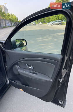 Хэтчбек Renault Megane 2009 в 