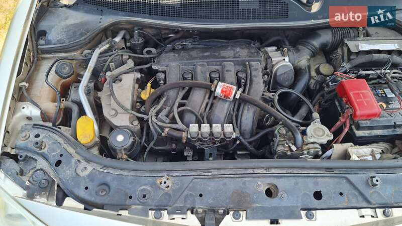 Седан Renault Megane 2006 в Броварах фото 34 Седан Renault Megane 2006 в Броварах