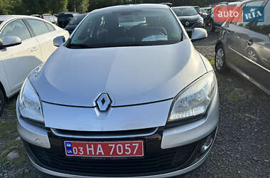 Хэтчбек Renault Megane 2013 в 