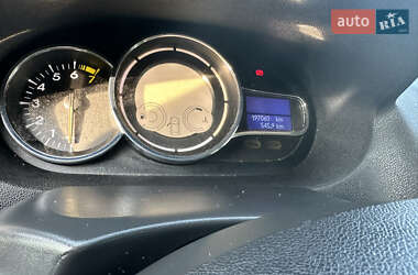 Хэтчбек Renault Megane 2013 в 
