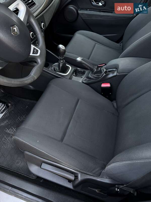 Хетчбек Renault Megane 2012 в Кам'янець-Подільському
