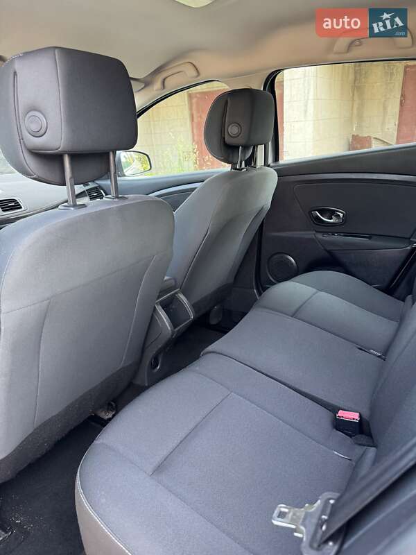Хетчбек Renault Megane 2012 в Кам'янець-Подільському