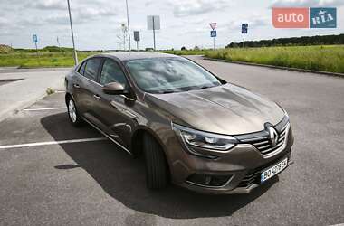 Седан Renault Megane 2017 в 