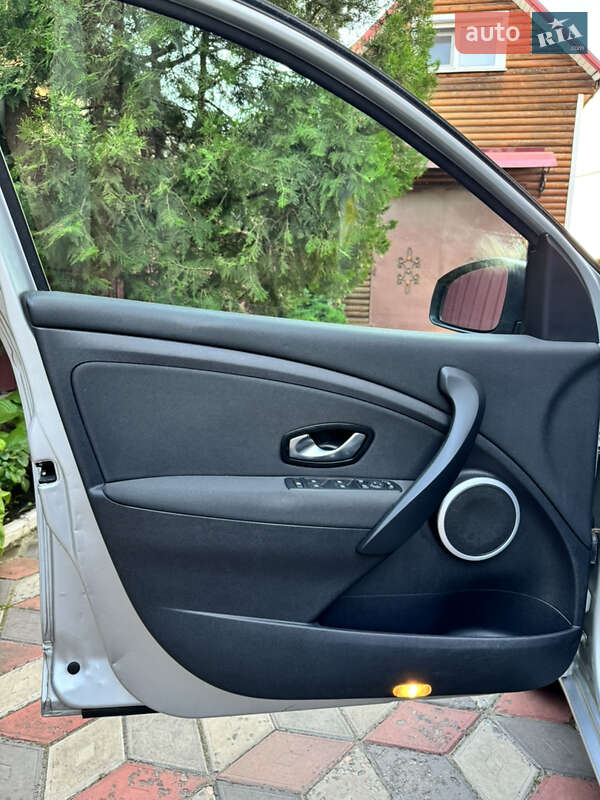 Универсал Renault Megane 2011 в Котельве
