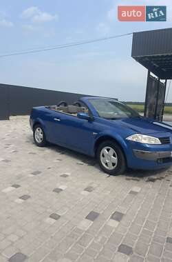 Кабриолет Renault Megane 2004 в 