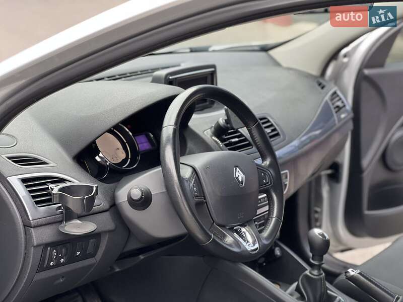 Универсал Renault Megane 2015 в Ровно фото 21 Универсал Renault Megane 2015 в Ровно