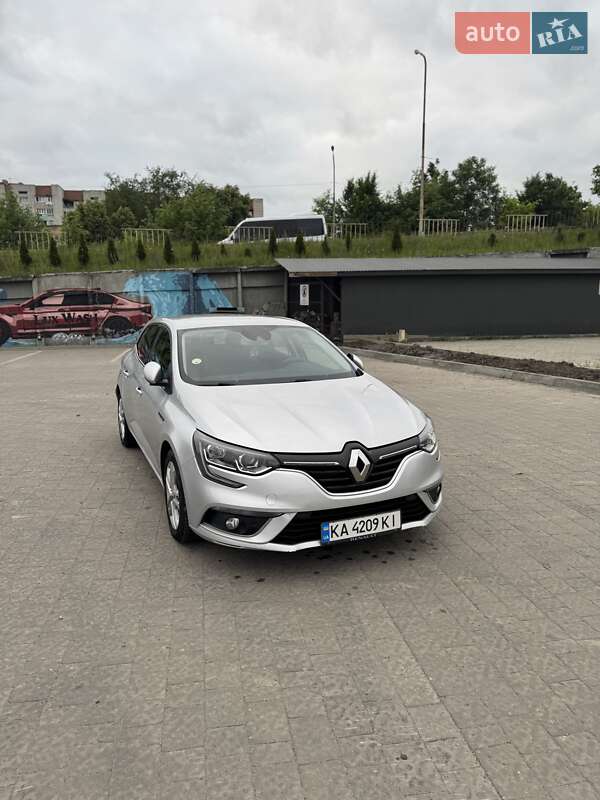 Хетчбек Renault Megane 2017 в Дрогобичі фото 6 Хетчбек Renault Megane 2017 в Дрогобичі