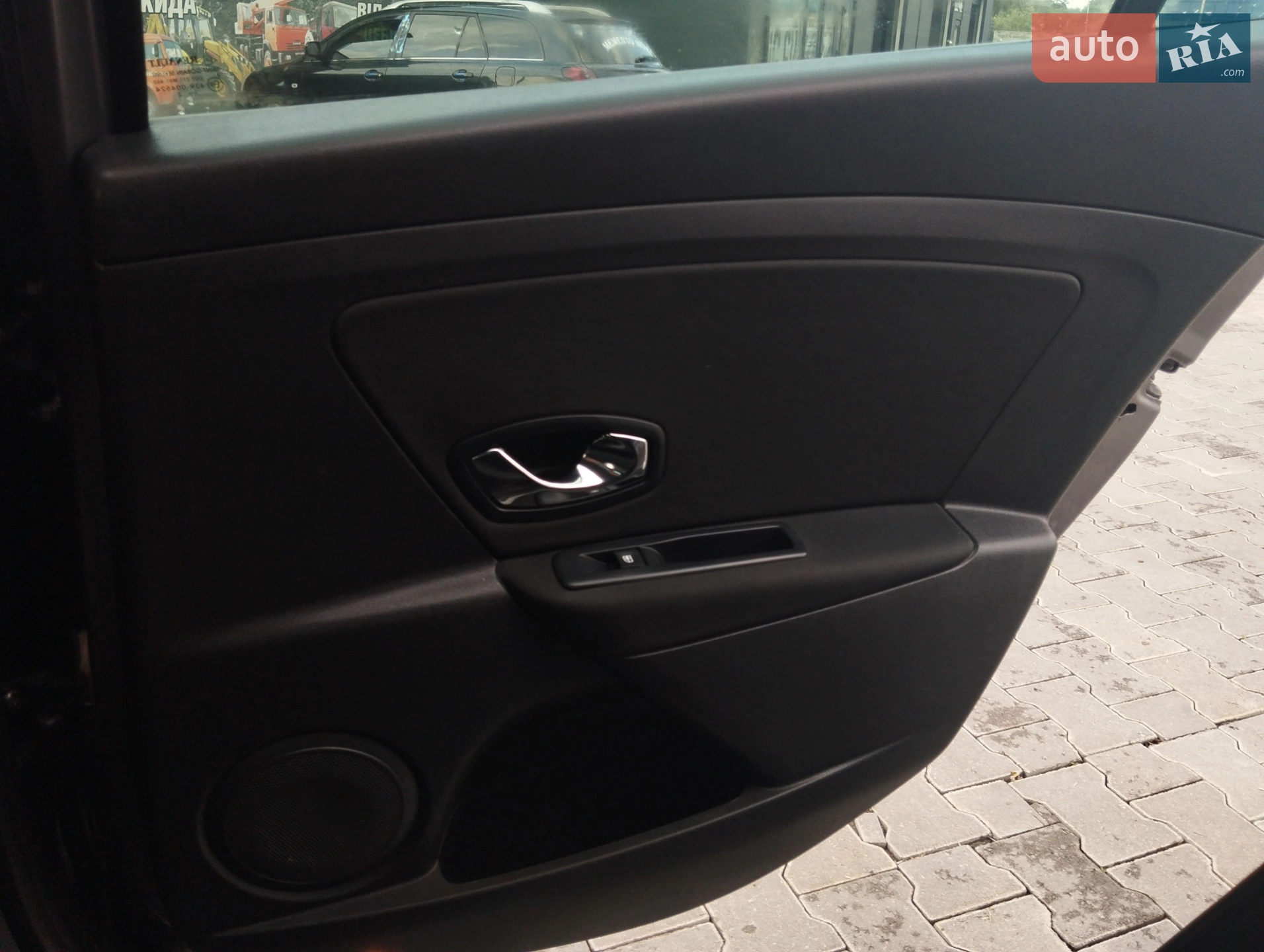 2012 Renault Megane - мініатюра 12