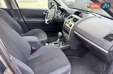 Седан Renault Megane 2009 в 
