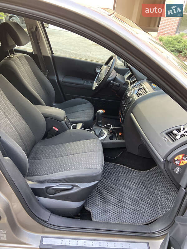 Седан Renault Megane 2008 в Львове