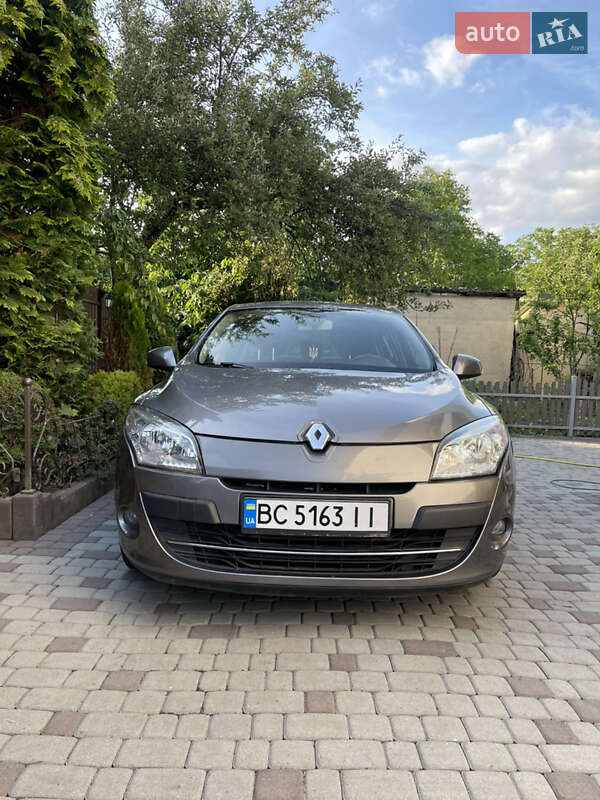 Хэтчбек Renault Megane 2011 в Львове