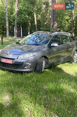Универсал Renault Megane 2010 в Мене