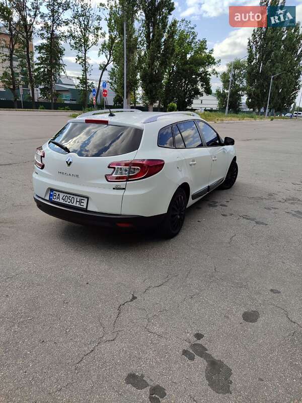 Универсал Renault Megane 2013 в Кривом Роге фото 16 Универсал Renault Megane 2013 в Кривом Роге